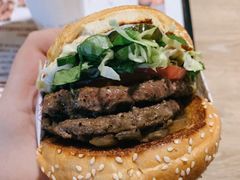 -The Habit Burger Grill 哈比特汉堡(复兴soho店)