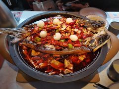 -鸣记脆皮烤鱼(三八广场店)