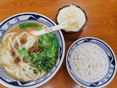 -鑫花溪牛肉米粉(凤凰街创始总店)