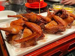 红烧乳鸽-大鸽饭(北京路店)