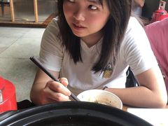-几个木匠匠人厨房