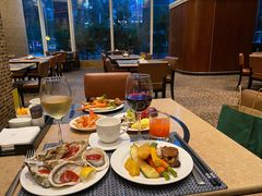 -怡聚轩全日制自助餐厅(大中华喜来登酒店)
