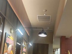 -鹅冠港式茶餐厅(来福士店)