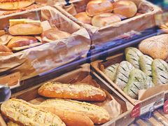 -巴黎贝甜(大宁国际商业广场店)