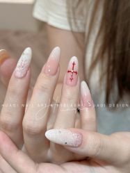 -花岐款式专研健康美甲沙龙