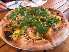 -城市大道红炉披萨烘焙坊