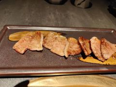-铭牛烧肉·和牛海鲜自助(高新月牙湖店)