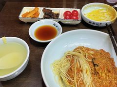 -裕兴记•蟹黄面馆(人民广场店)