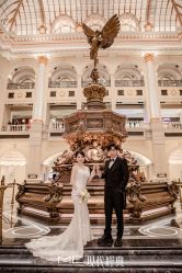 -现代经典婚纱摄影