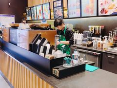 -星巴克臻选(舟山凯虹广场店)