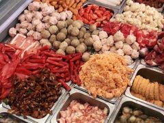 -愉肴麻辣香锅(中北镇店)