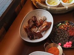 -包整·丝娃娃(一览甲秀楼风景店)