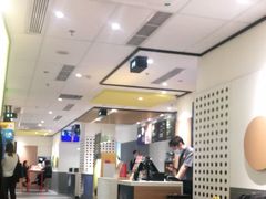 大堂-麦当劳(百联西郊购物中心店)