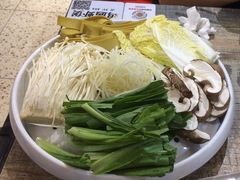 -鸡遇虾煲干锅火锅(小寨金莎店)