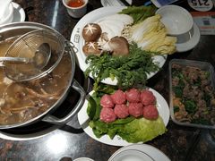 茶树菇牛腩汤底-八合里潮汕鲜牛肉火锅(深圳海岸城店)