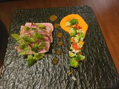 香煎金枪鱼-恰餐厅及酒吧 CHAR Bar & Grill (北京丽都皇冠假日店)