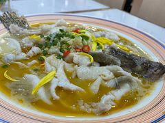 酸菜魚-辣四方新派川菜