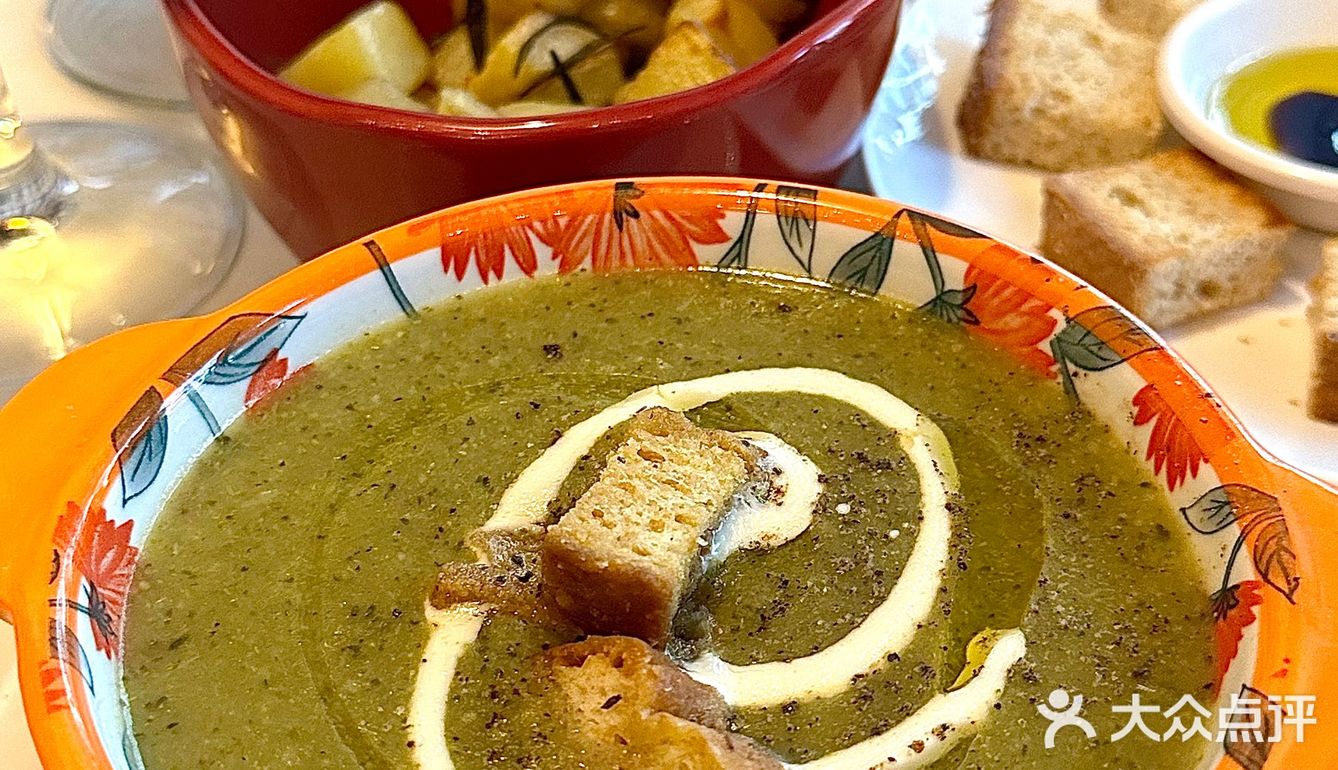 圣诞跨年去哪玩？三里屯圣诞氛围已到位！