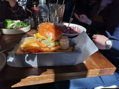 the&nbsp;Grounds&nbsp;Burger-The Grounds of Alexandria