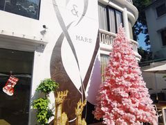 -Mark&Mars Restaurant