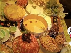 -洪氏嗨捞·猪肚鸡火锅(阳光天地店)