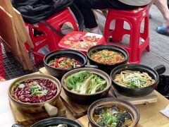 -有红鸡毛店·砂锅菜(抚琴夜市店)