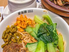 -蒙自源米线大王(花园城商场店)