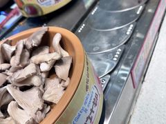 -龍歌自助小火锅(芝罘万达店)