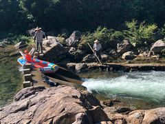 -安吉龙王山峡谷漂流