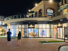 -王府井奥莱临潼小镇(临潼店)