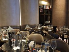 -wineapp葡萄酒餐吧(外滩金融中心店)