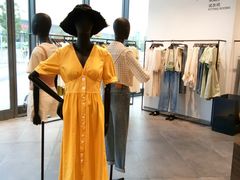 -URBAN REVIVO(上海中庚漫游城店)