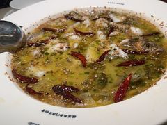 -渔语鱼酸菜鱼新川菜(来福士店)