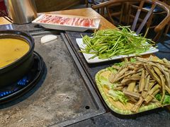 -有一锅·野生菌黑山羊腊排骨火锅(古城北门店)