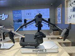 -DJI大疆(深圳华强北曼哈授权体验店)