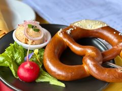 Pretzel碱水面包-申德勒加油站西餐厅(日坛路总店)