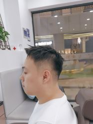 -尤司男士国潮理发馆