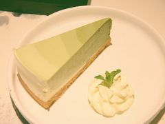 日本五十铃抹茶慕司蛋糕-慢象咖啡(台江店)