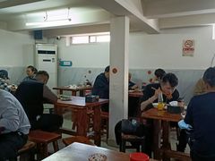 大堂-宝瑞门钉肉饼店