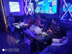 -环球梦主题KTV(曲阳生活购物中心店)