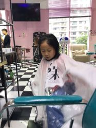 -变画·发型STUDIO