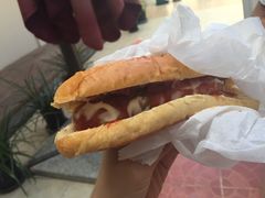 -Winchell's Donuts House