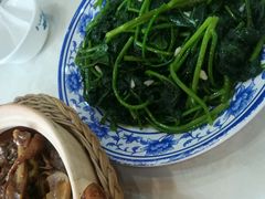 蒜蓉炒番薯叶-家乡饭店(里仁洞店)