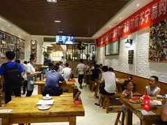 大堂-白氏兄弟烧烤(富康路总店)