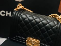 -CHANEL(恒隆广场店)