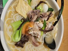 -蒙自源米线大王(东站店)
