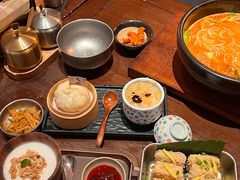 -银米·云南传统过桥米线(双廊黑金冠店)
