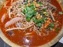 -张翻越·川渝冒菜·武汉黑鸭煲(城北万象城店)