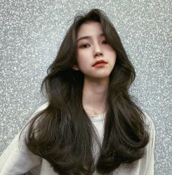 -诗悦发型烫染SALON