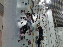 -山之巅攀岩馆(太古城店)